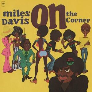 On The Corner on Miles Davis artistin vinyyli LP.
